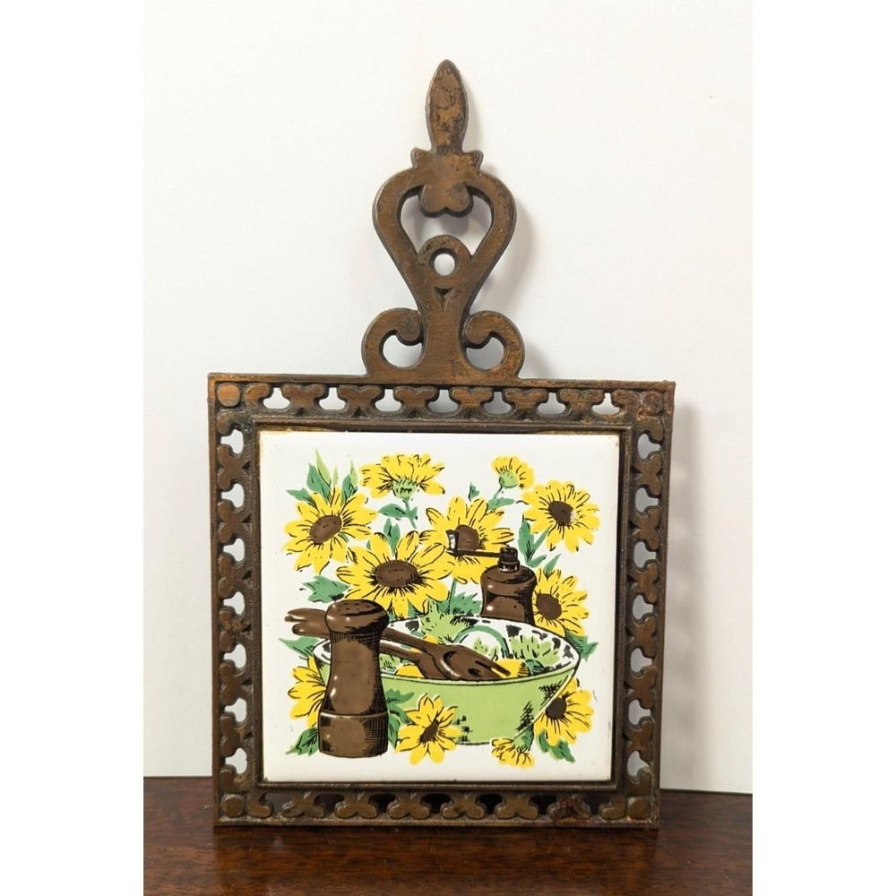 Vintage Action Industries Cast Iron Sunflower Ceramic Tile Trivet Wall Hanging